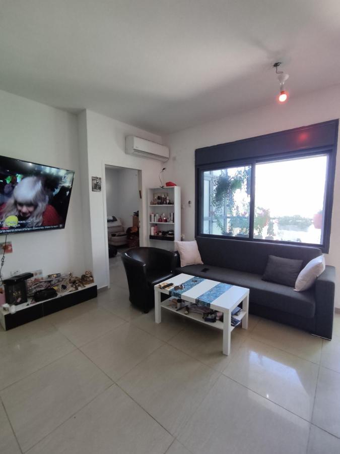 Family Master Apartment Nahariya Exterior photo