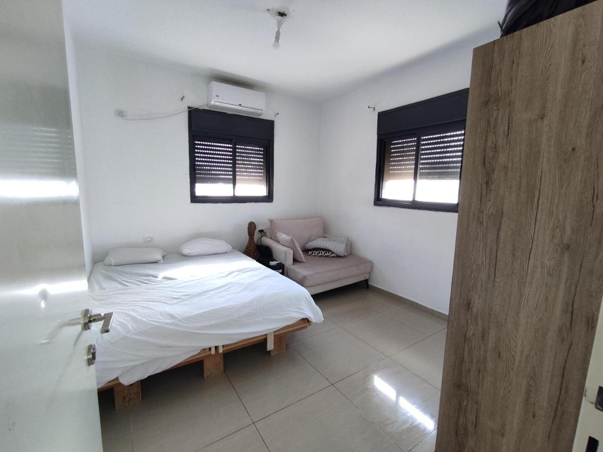 Family Master Apartment Nahariya Exterior photo